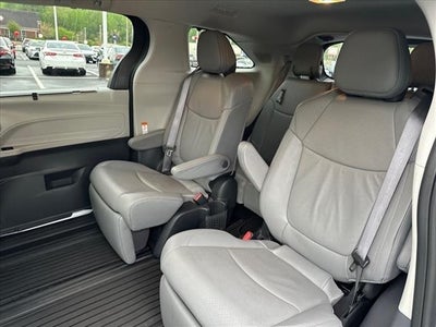 2023 Toyota Sienna Limited 7 Passenger